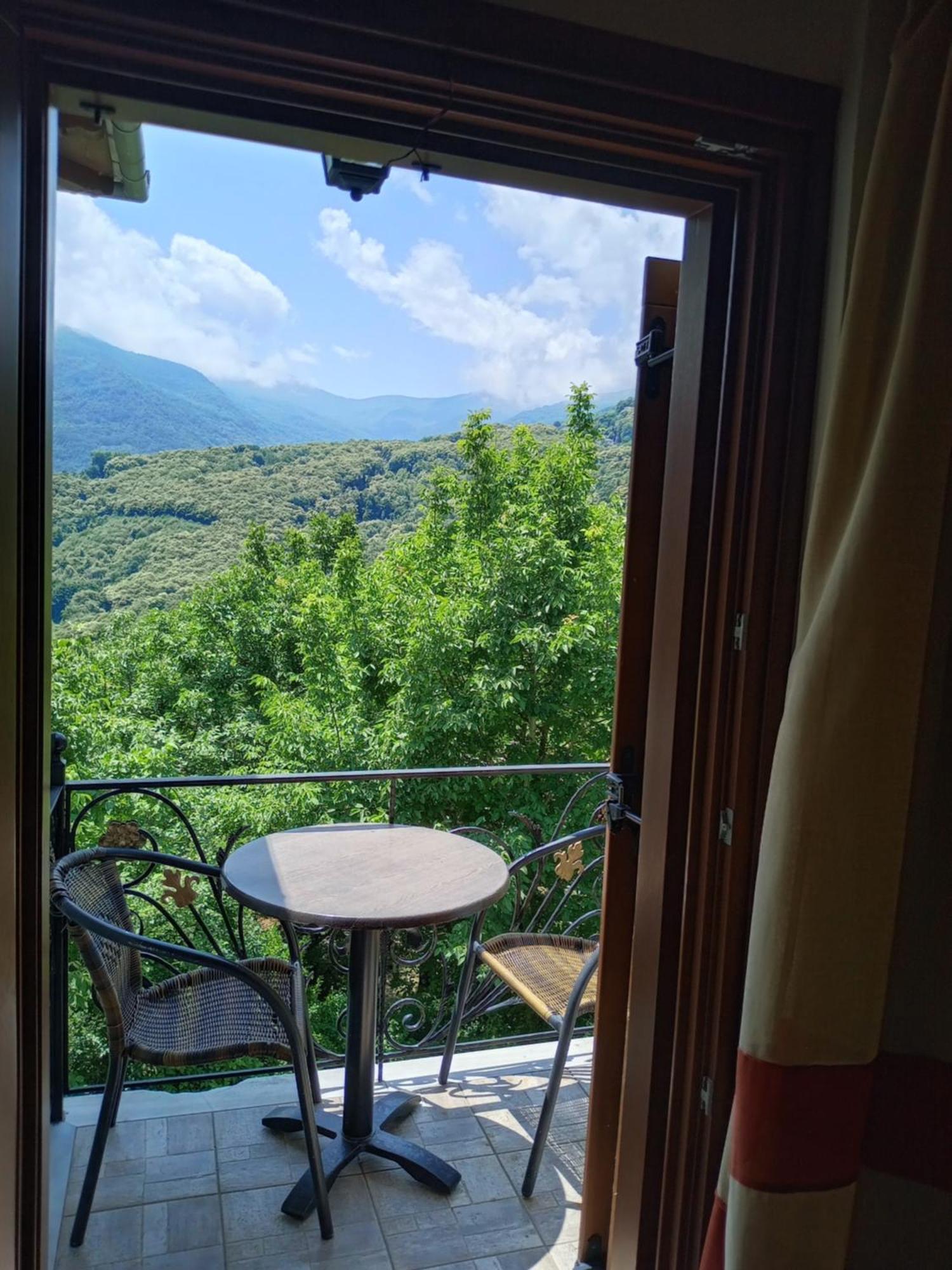Hotel Erotas Áyios Dhimítrios 외부 사진