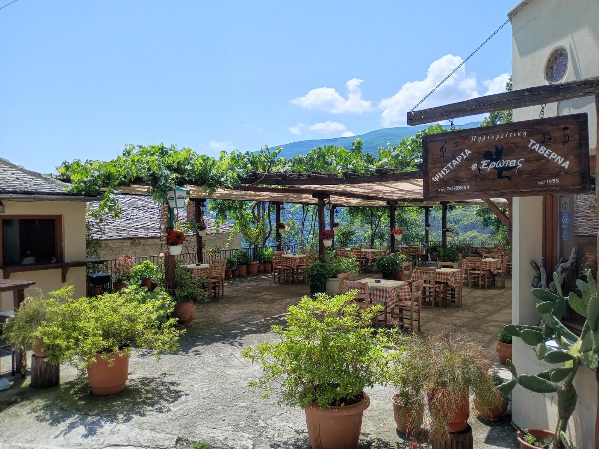 Hotel Erotas Áyios Dhimítrios 외부 사진