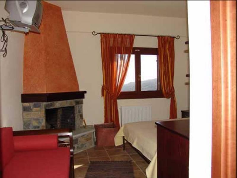Hotel Erotas Áyios Dhimítrios 외부 사진