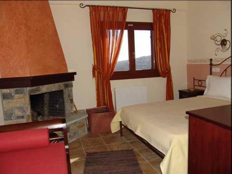 Hotel Erotas Áyios Dhimítrios 외부 사진